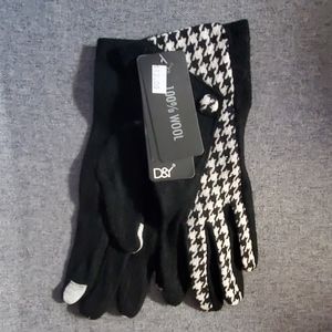 Touchscreen gloves